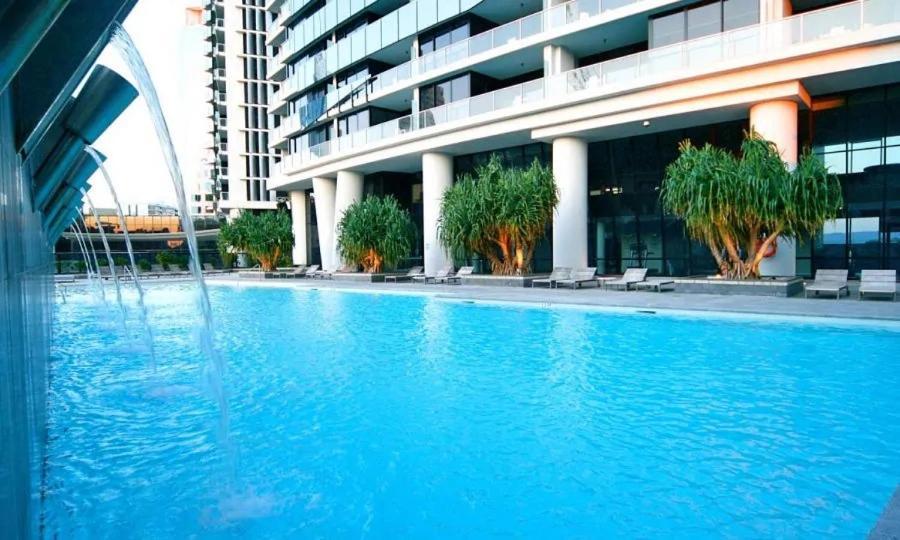 2 Bedroom Great Ocean Views In Heart Of Surfers Paradise * Gold Coast